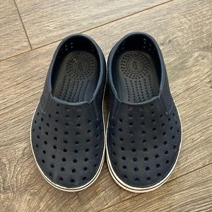 Native Miles Slip-On Shoes 7C